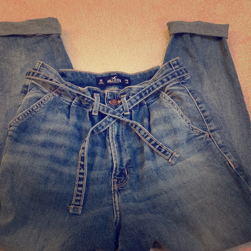 Holister Tie-Waist Mom Jean